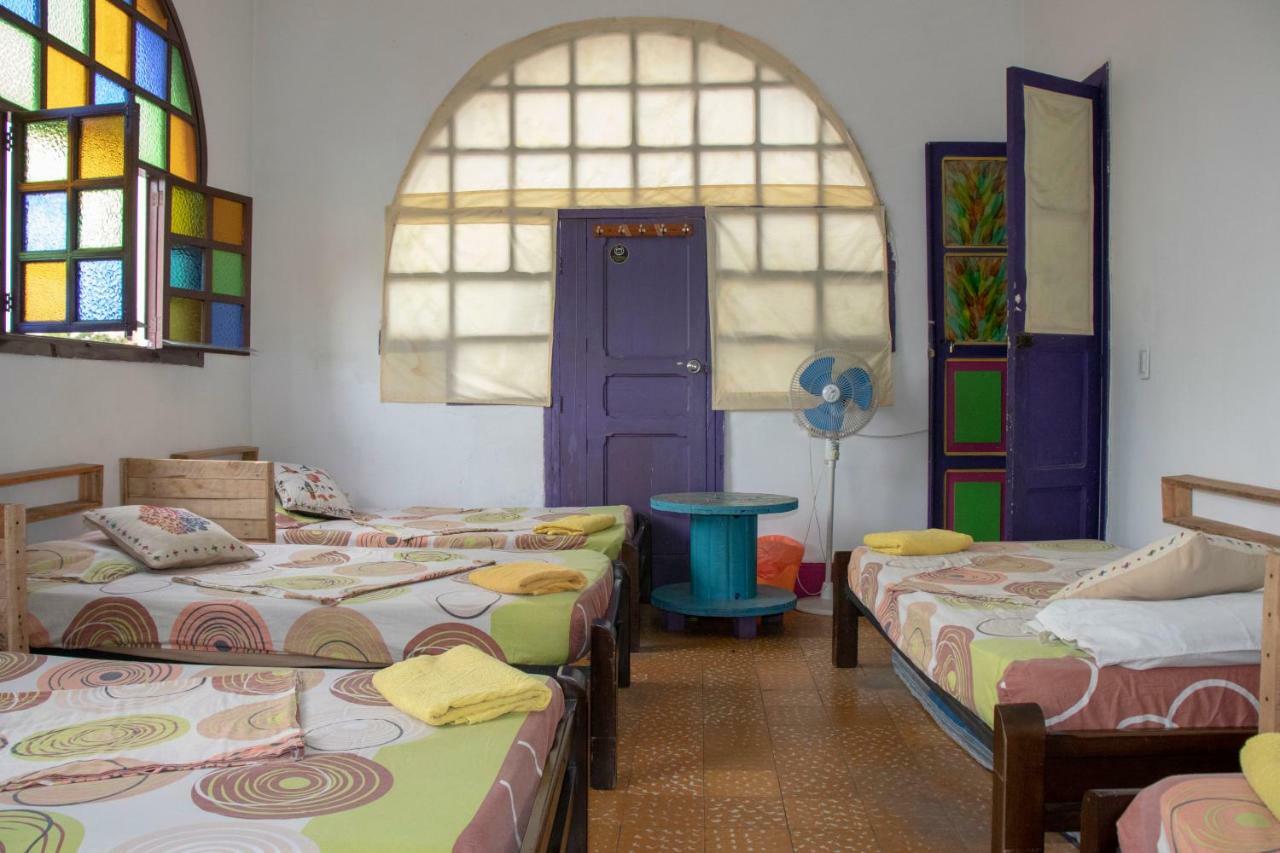 Hostal Encuentro Кали Экстерьер фото